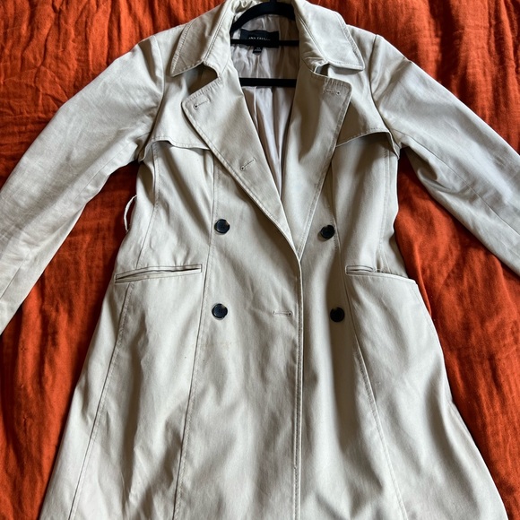 Trench coat - Picture 3 of 12